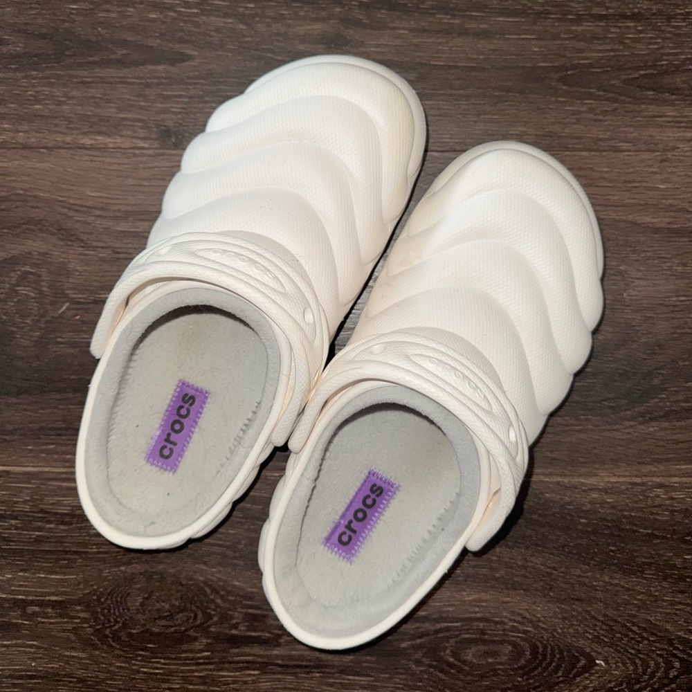 CROCS white Slip-On Clogs